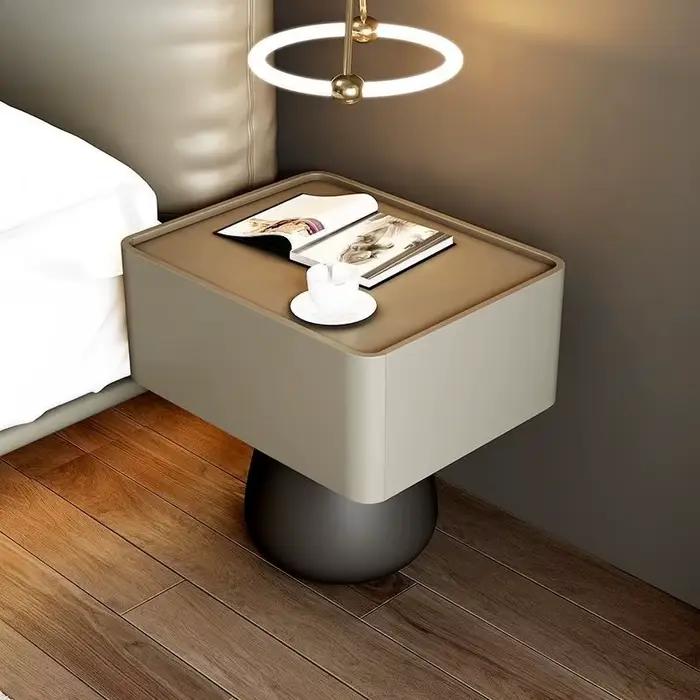 Table de chevet de luxe légère en bois massif