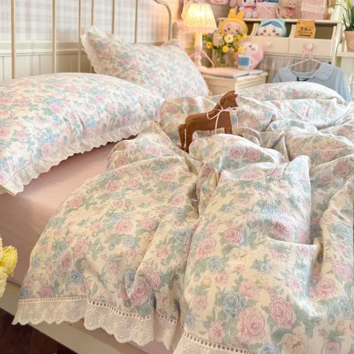 Ensemble de draps de lit à fleurs