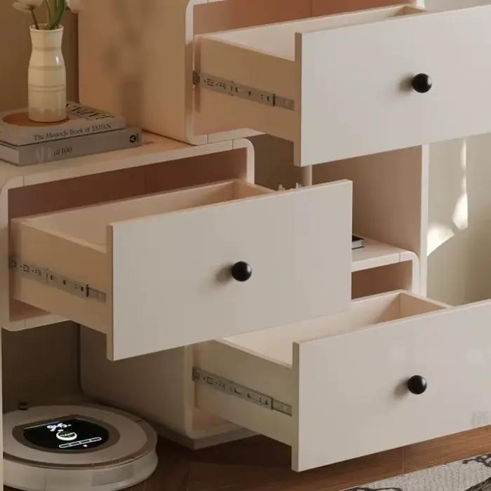 Meubles de chambre à coucher : Commodes de chevet, Meuble d'appoint gain de place, Vitrines de présentation, Table de style français, Meubles de rangement, Mobilier d'hôtel