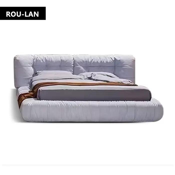 Lit en tissu nuage minimaliste moderne, chambre principale, lit double, villa, grand sol plat, lit k