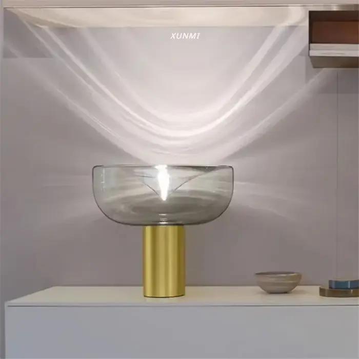 Lampe de Table de chevet moderne et Simple, style nordique, Design Radar de luxe, modèle de salon, chambre à coucher, lampe de chevet en verre, LED décorative
