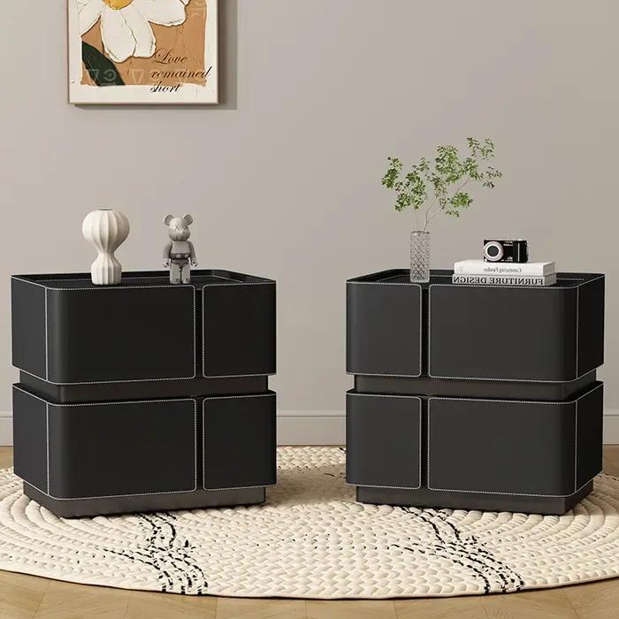 2 ensembles de tables de chevet de style italien