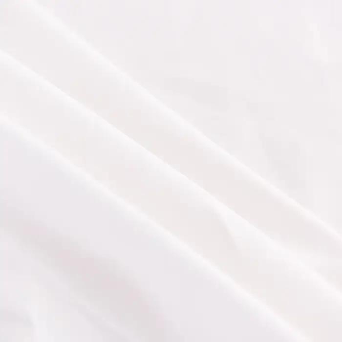 Un drap de lit simple (sans taie d'oreiller ou noyau)