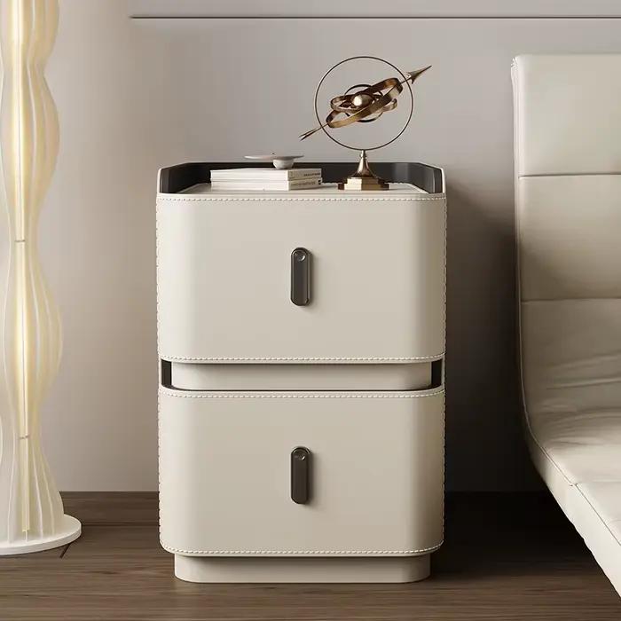 Petites tables de chevet modernes