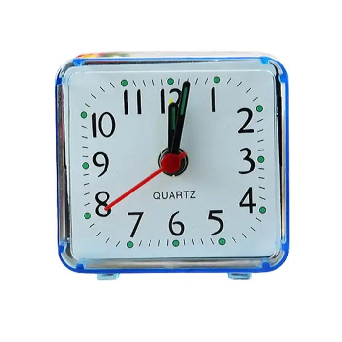 Petite horloge de chevet silencieuse pour chambre à coucher