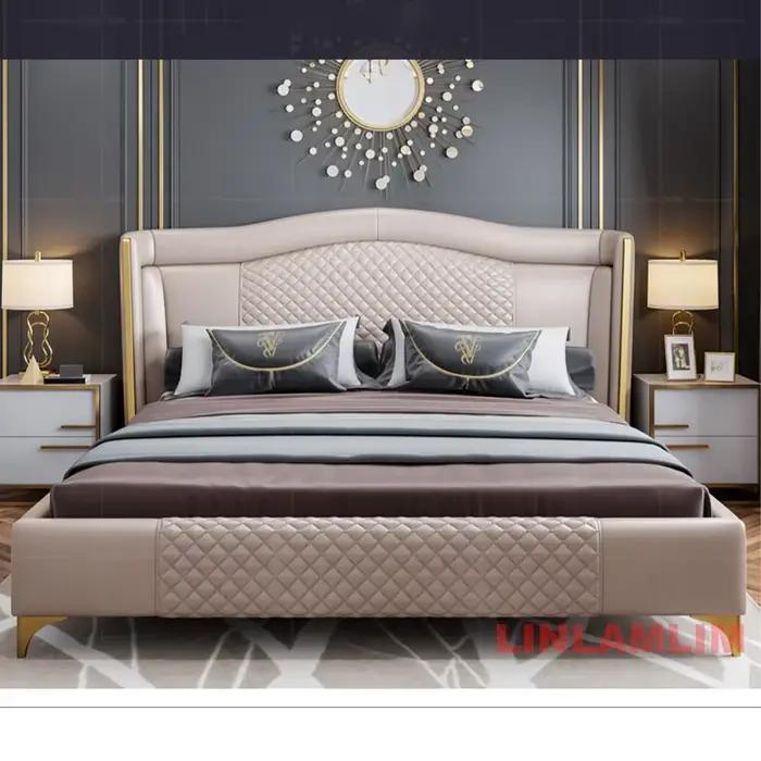 Linlamlim Lit rembourré de luxe en cuir véritable avec tête de lit matelassée – Lit souple moderne King/Queen Size avec accents dorés