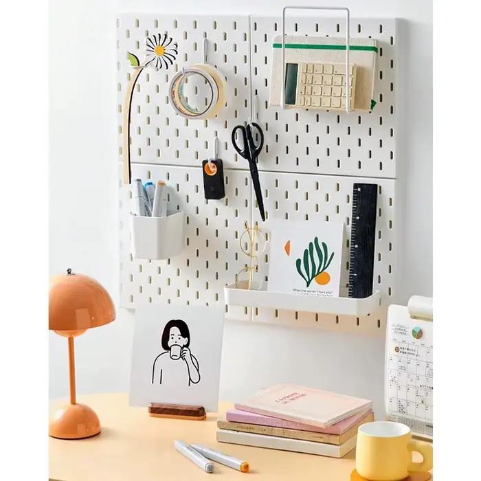 Panneau de rangement mural avec crochets