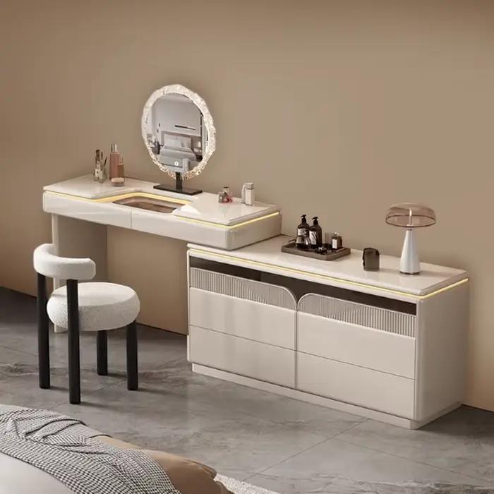 Coiffeuse de luxe en bois avec miroir et tabouret