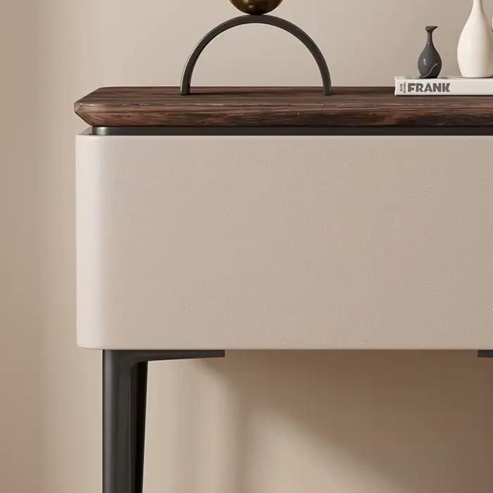 Table De chevet peu encombrante Style italien