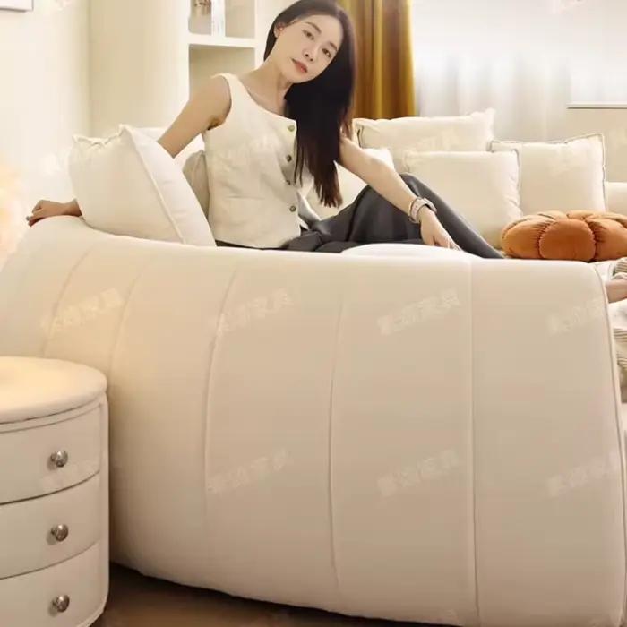 Lit japonais esthétique avec sac de rangement