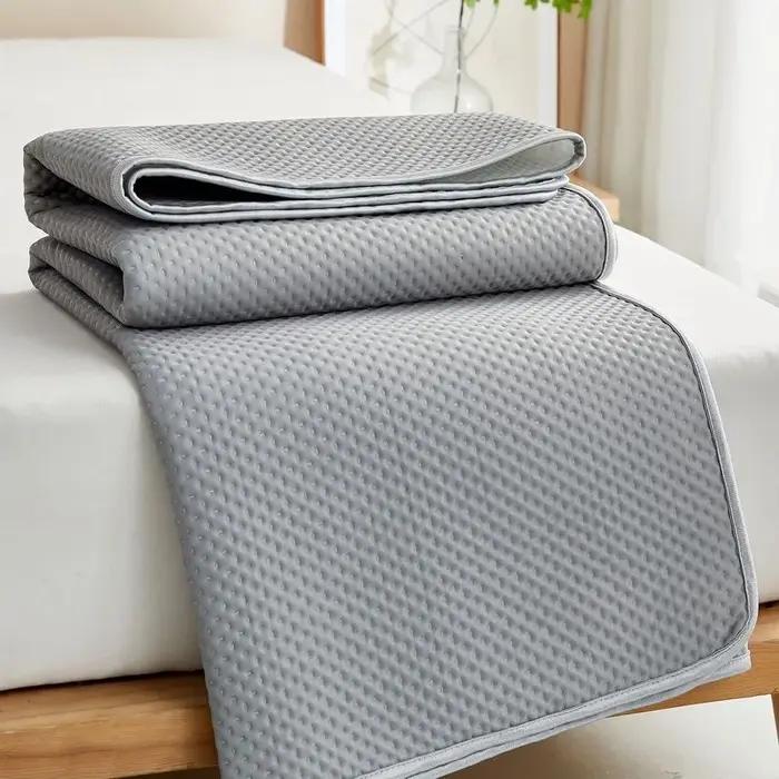 Matelas Rafraîchissant d'Été Respirant et Doux pour la Peau en Soie Glacée