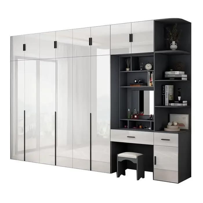Armoires coulissantes à miroir