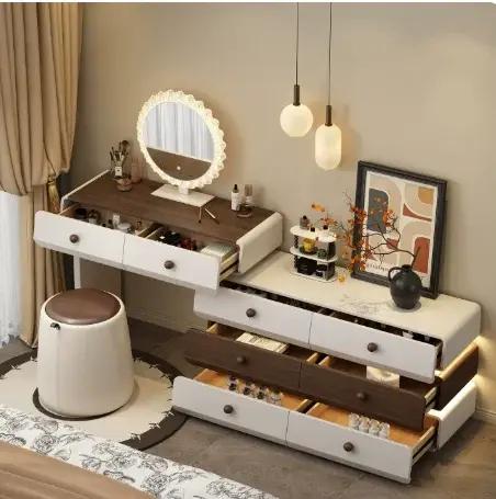 Coiffeuse complète avec miroir et chaise pour chambre d'hôtel