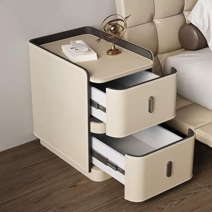 Petites tables de chevet modernes